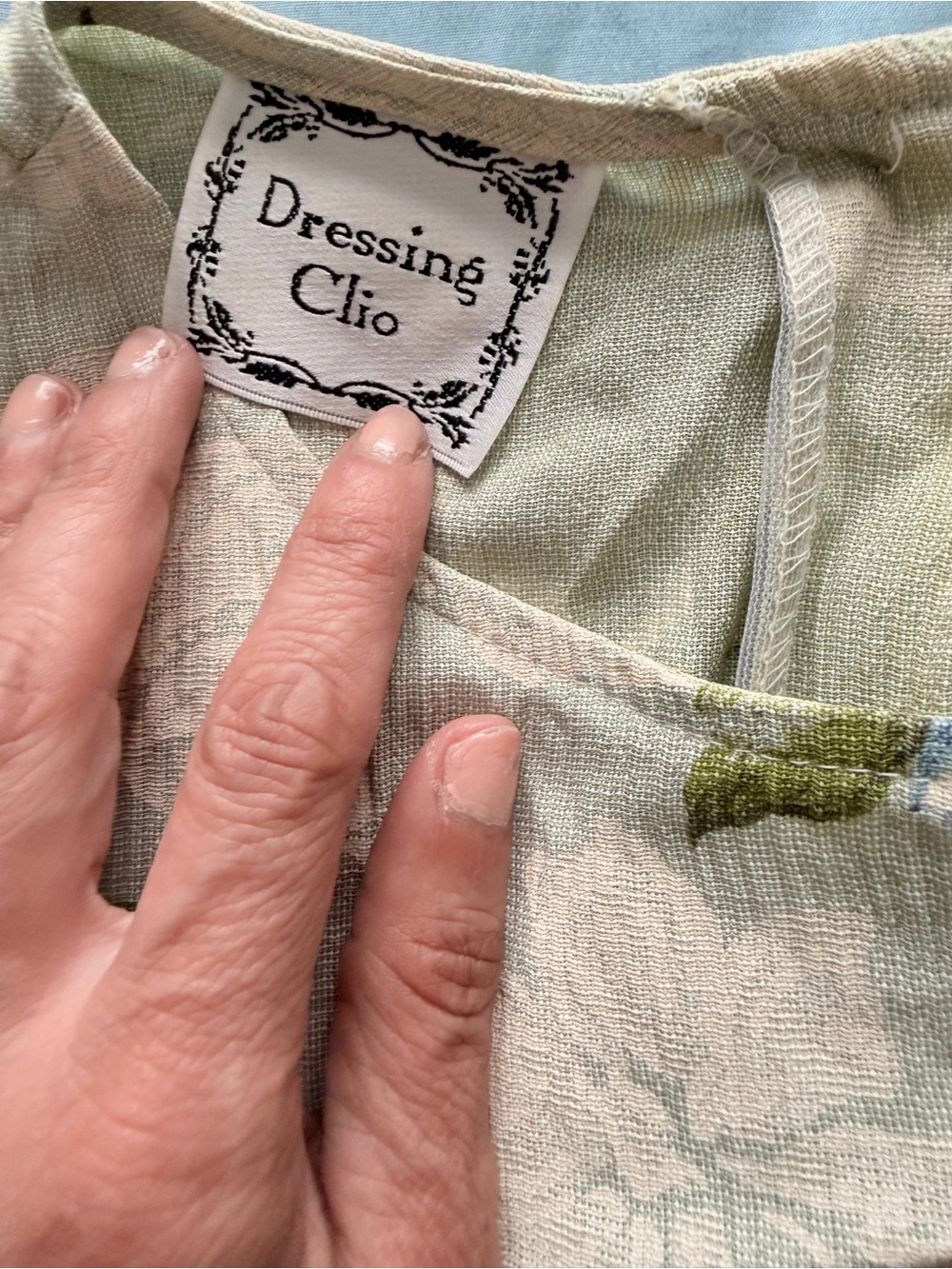 Dress Subcategory Classification - Picture 9 of 11